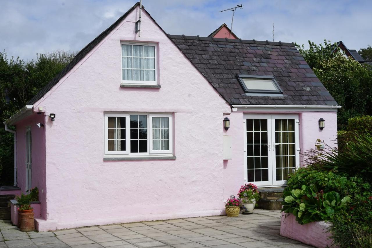 Dawes Meadow Cottage, East Williamston Tenby Exterior photo